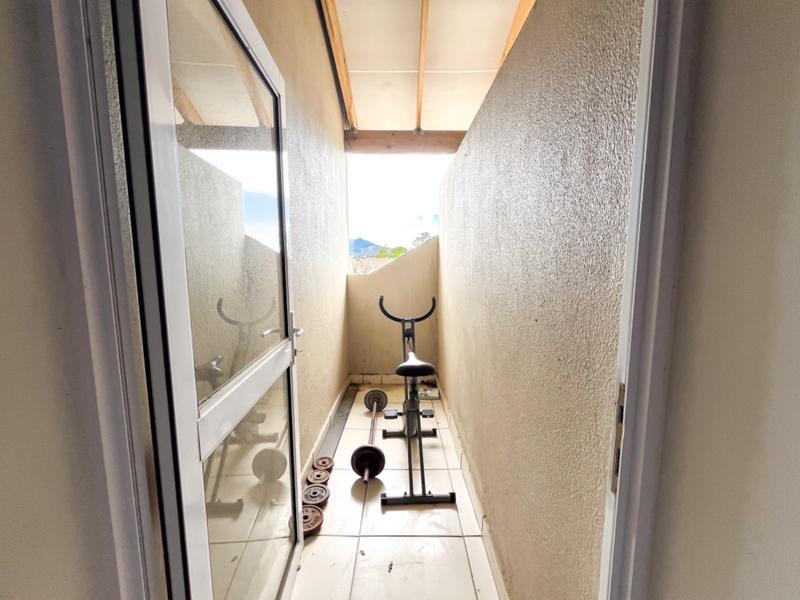 3 Bedroom Property for Sale in De Zoete Inval Western Cape